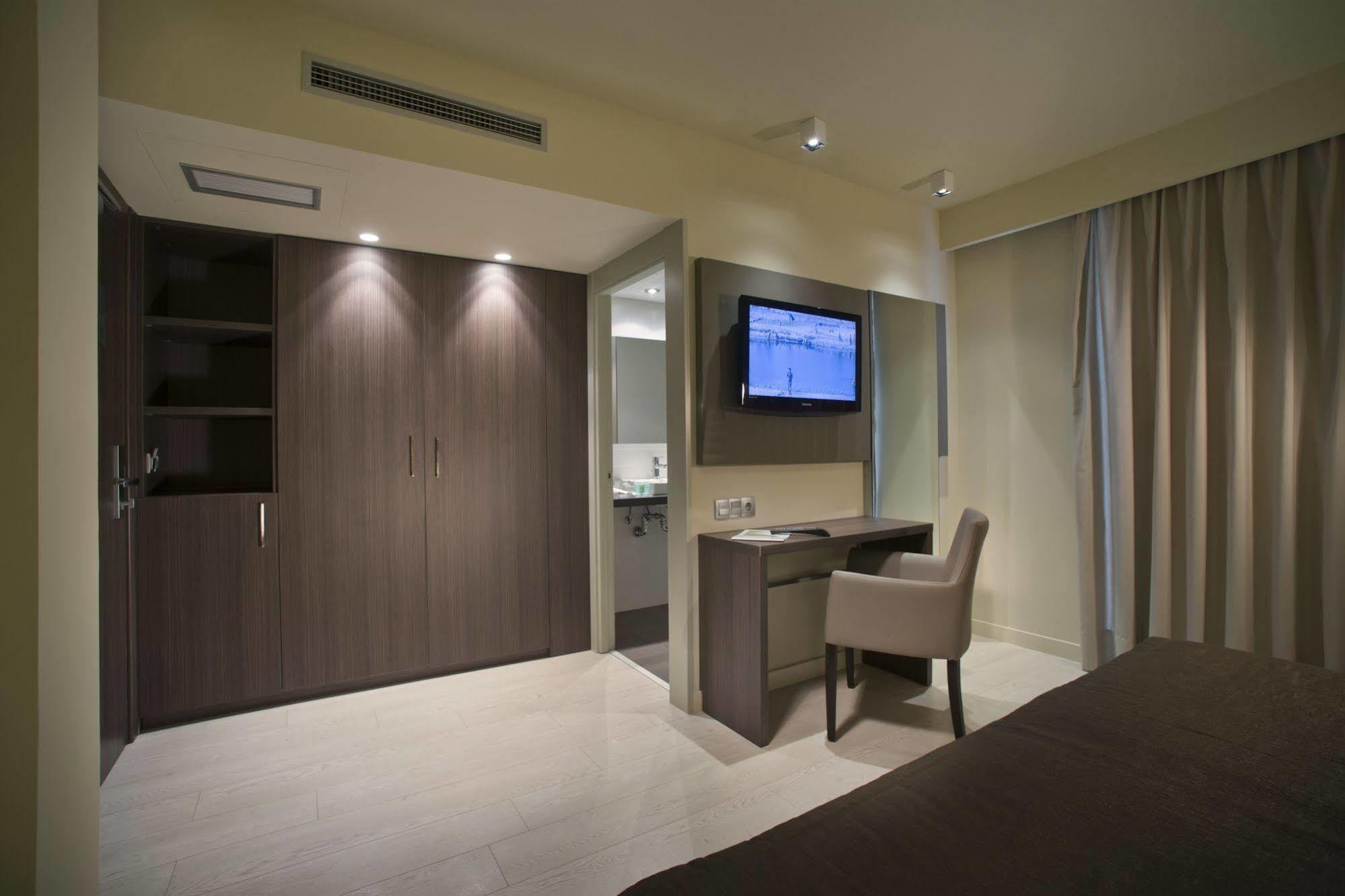 Hotel Spa Mediterraneo Park Rosas Exteriör bild